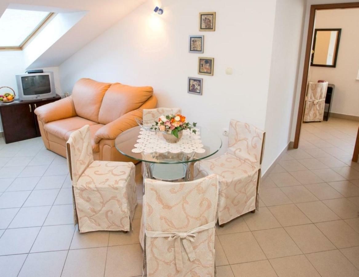 Apartment Punat Luaran gambar